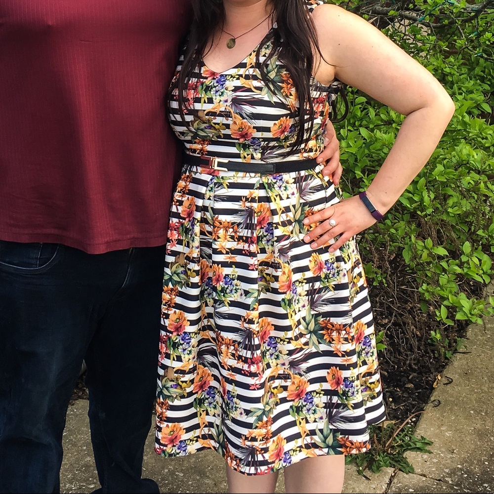 Leslie Fay floral dress - Picture 3 of 3